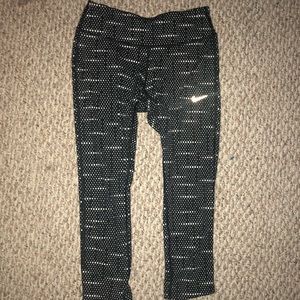Nike cropped leggings